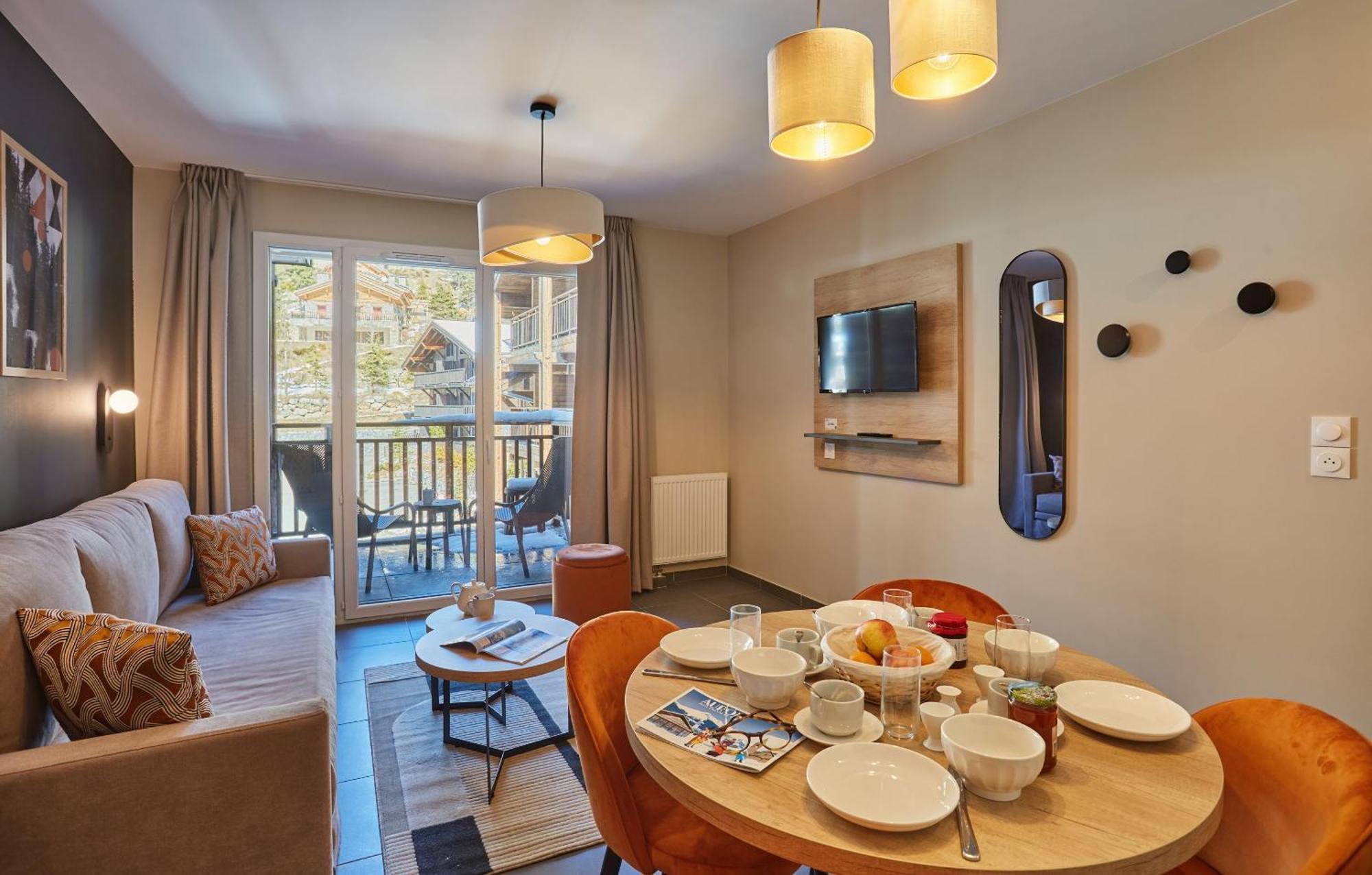 Residence Prestige Odalys Le Mont D'Орон Экстерьер фото
