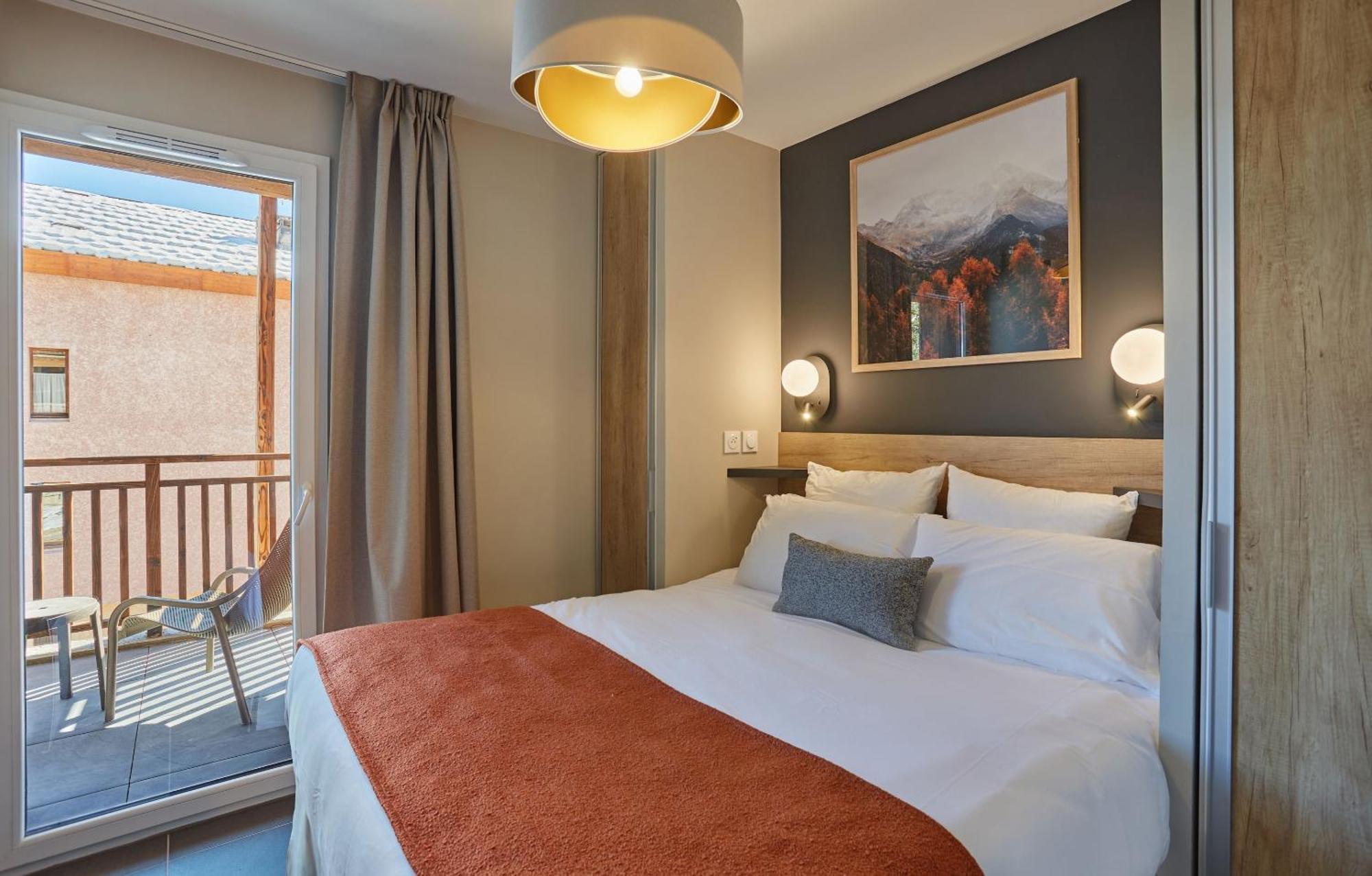 Residence Prestige Odalys Le Mont D'Орон Экстерьер фото