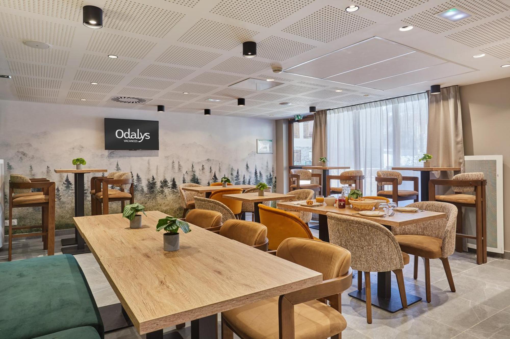 Residence Prestige Odalys Le Mont D'Орон Экстерьер фото