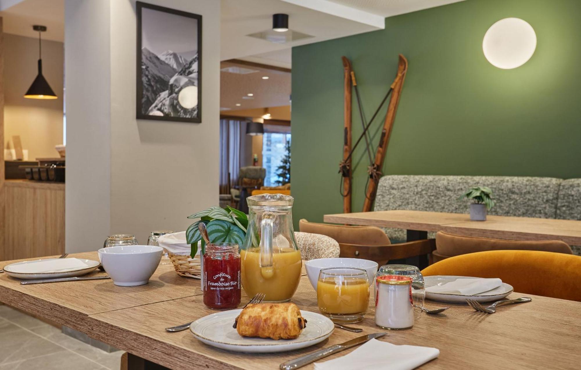 Residence Prestige Odalys Le Mont D'Орон Экстерьер фото